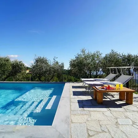 Luxurious With Breathtaking Sea Views Villa